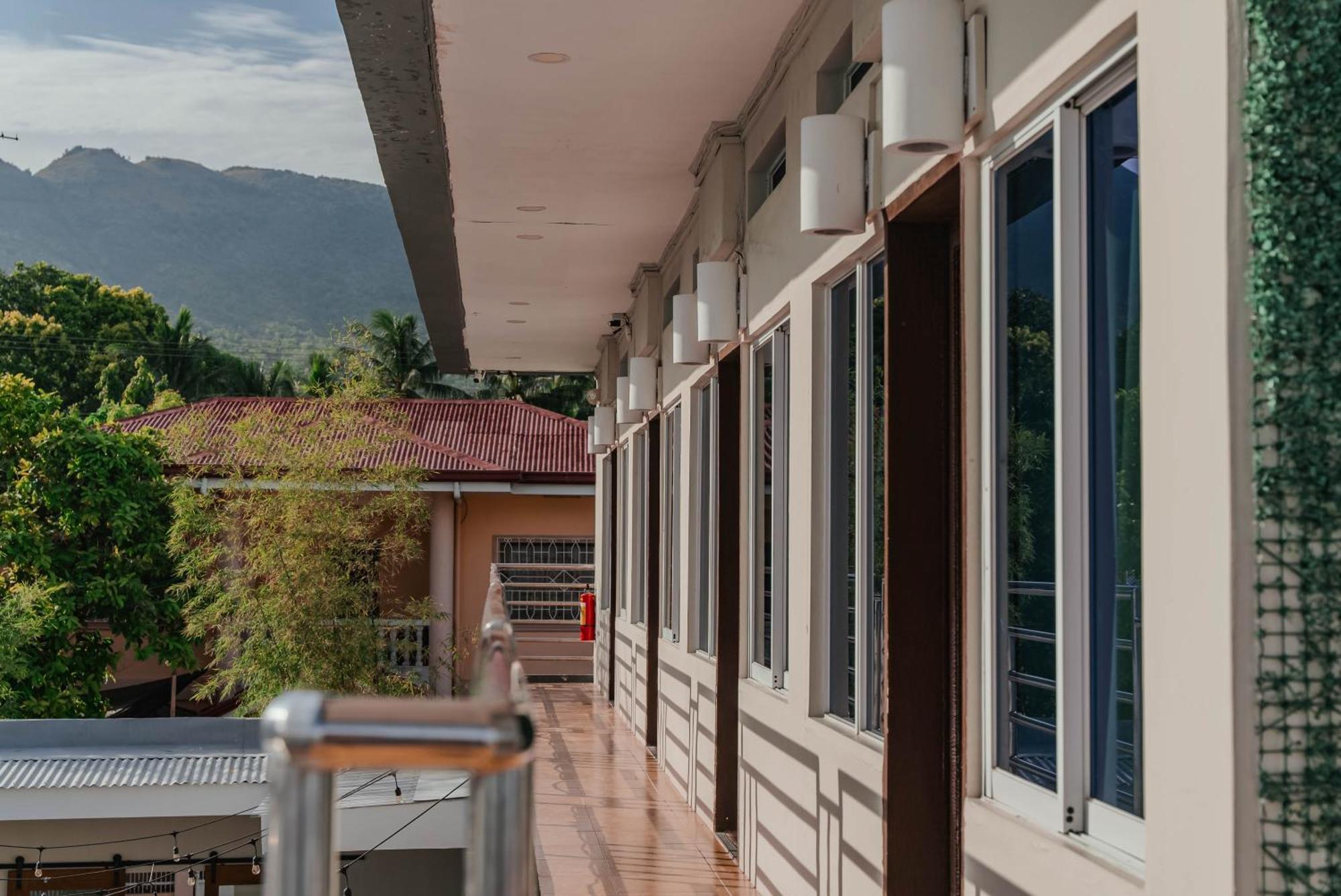 Gt Seaside Inn Oslob Extérieur photo